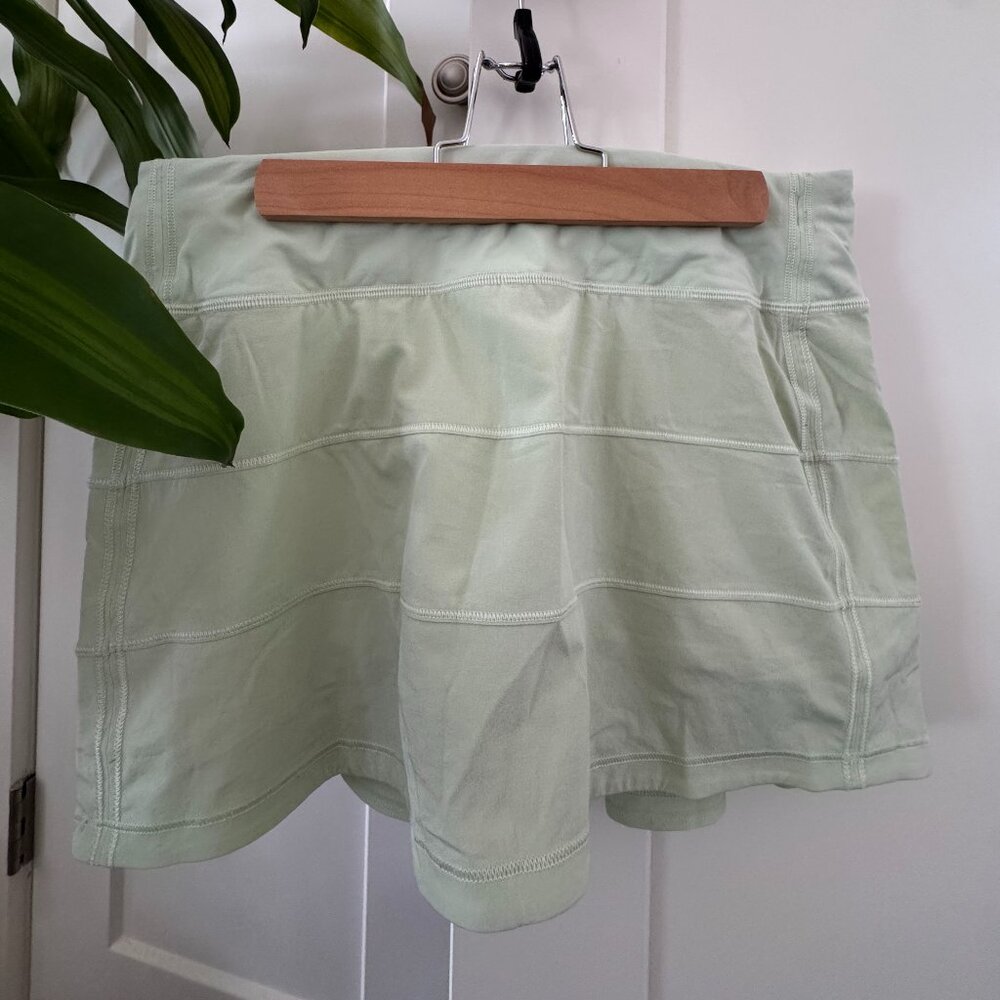 Lululemon Pace Rival Mid-Rise Skirt in Kohlrabi Green, Size 6